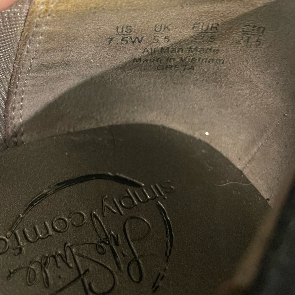 Life Stride Black Patent Flats - Picture 4 of 4